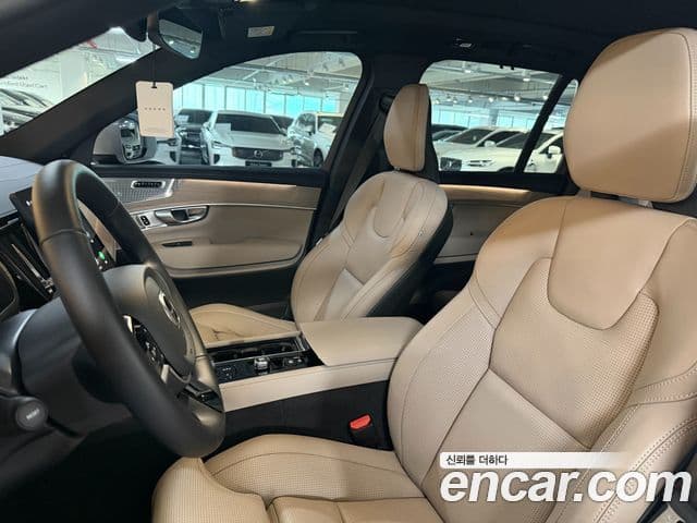 Volvo XC90 2세대 T8 Ultra Bright гибрид, 2025 10