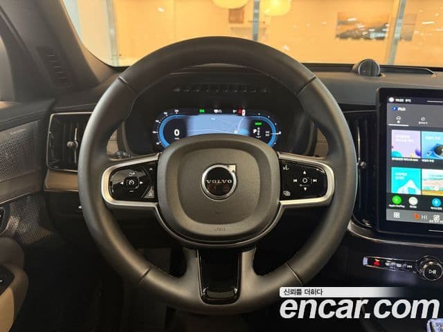 Volvo XC90 2세대 T8 Ultra Bright гибрид, 2025 17