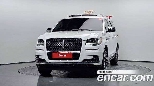 Lincoln Navigator 4세대 3.5L чёрный Label, 2023 3