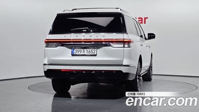 Lincoln Navigator 4세대 3.5L чёрный Label, 2023 4
