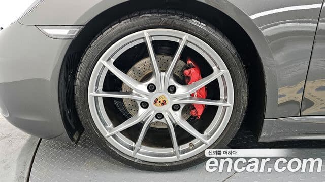 Porsche 718 카이맨, 2018 все фото