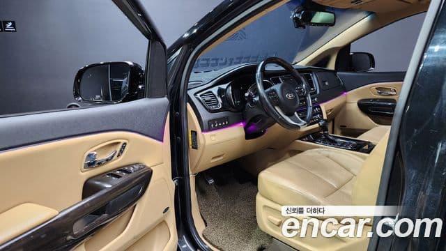 Kia All New Carnival President, 2016 10