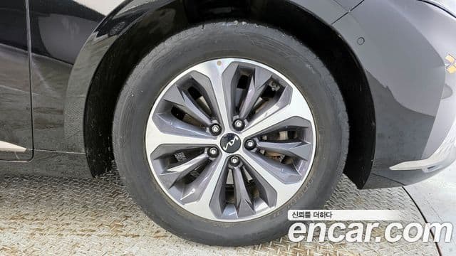 Kia K8 гибрид Noblesse, 2022 все фото