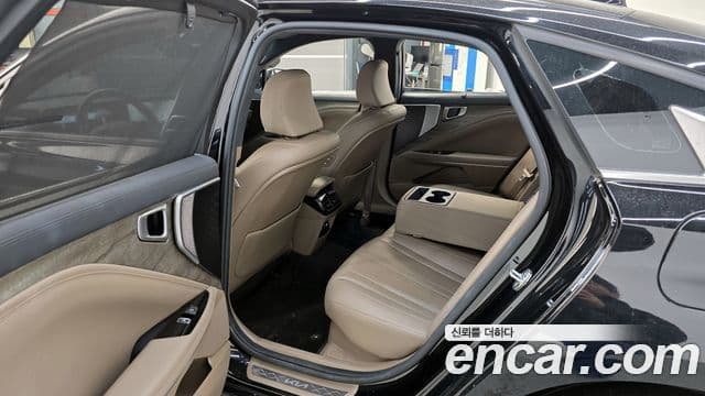 Kia K8 гибрид Noblesse, 2022 11