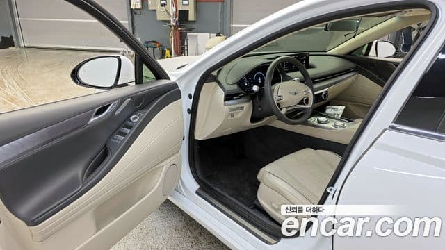 Genesis G80 (RG3) бензин 2.5 турбо 2WD, 2023 10