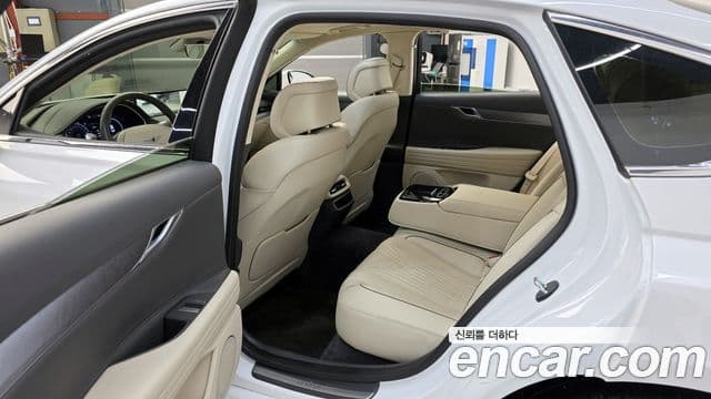 Genesis G80 (RG3) бензин 2.5 турбо 2WD, 2023 11