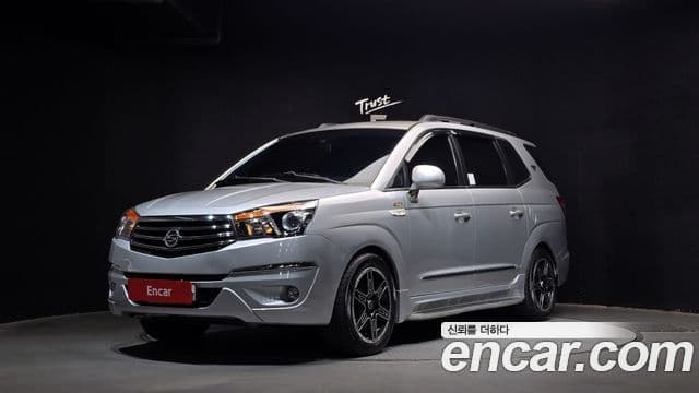 KG모빌리티(SsangYong) Korando 투리스모 4WD GT 11인승, 2014 1