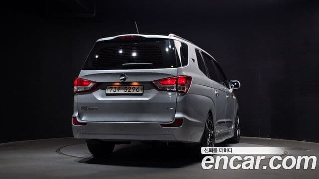 KG모빌리티(SsangYong) Korando 투리스모 4WD GT 11인승, 2014 4