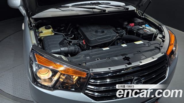 KG모빌리티(SsangYong) Korando 투리스모 4WD GT 11인승, 2014 6