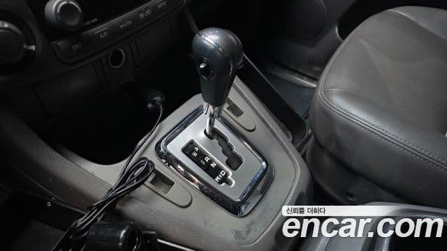 KG모빌리티(SsangYong) Korando 투리스모 4WD GT 11인승, 2014 9