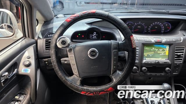 KG모빌리티(SsangYong) Korando 투리스모 4WD GT 11인승, 2014 13