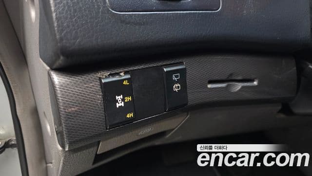 KG모빌리티(SsangYong) Korando 투리스모 4WD GT 11인승, 2014 17