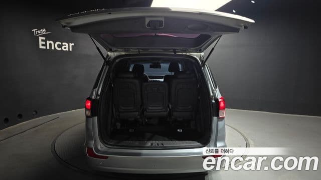 KG모빌리티(SsangYong) Korando 투리스모 4WD GT 11인승, 2014 20