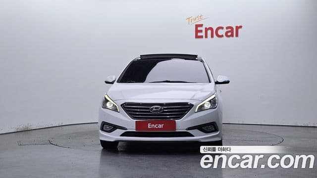 Hyundai LF Sonata Special, 2016 3