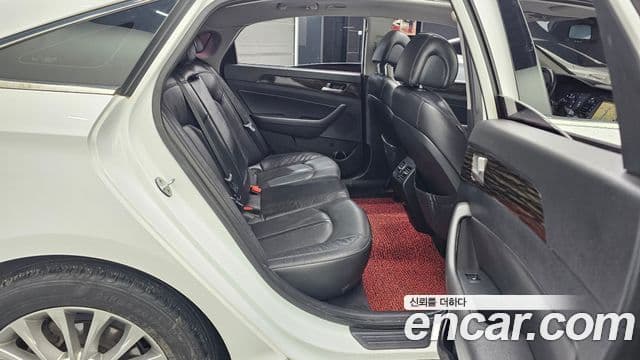 Hyundai LF Sonata Special, 2016 12