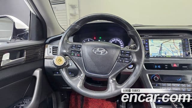 Hyundai LF Sonata Special, 2016 13