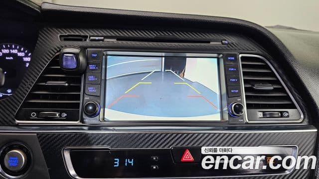 Hyundai LF Sonata Special, 2016 15