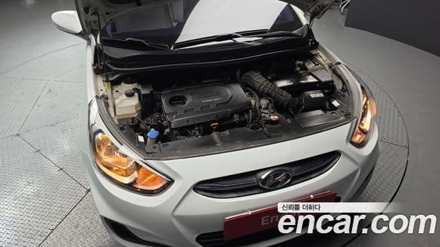 Hyundai Accent(новый кузов / новое поколение) дизель 1.6 VGT Style Plus, 2017 6