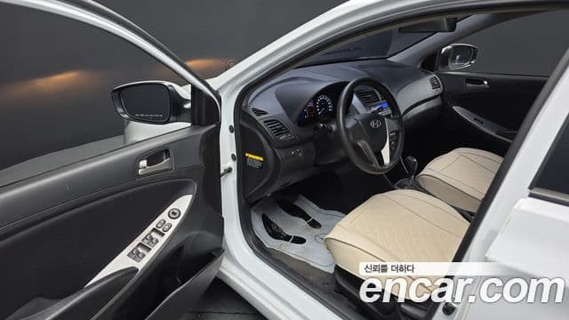 Hyundai Accent(новый кузов / новое поколение) дизель 1.6 VGT Style Plus, 2017 11