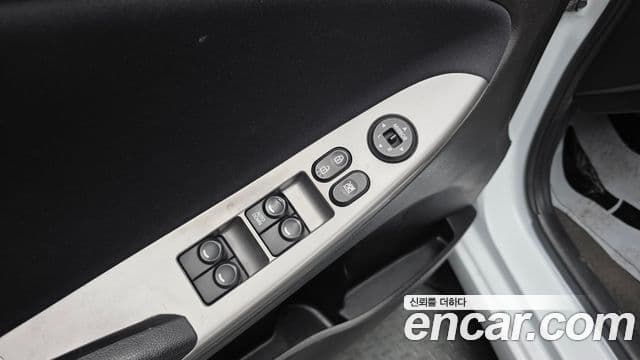 Hyundai Accent(новый кузов / новое поколение) дизель 1.6 VGT Style Plus, 2017 15