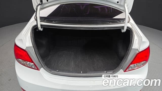 Hyundai Accent(новый кузов / новое поколение) дизель 1.6 VGT Style Plus, 2017 20