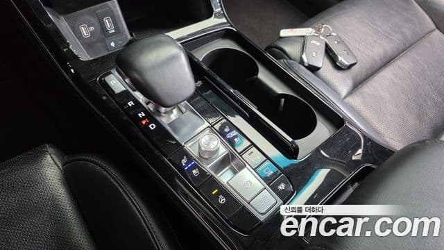 Kia K7 Premier 3.0 LPI Trendy(арендный автомобиль), 2020 9