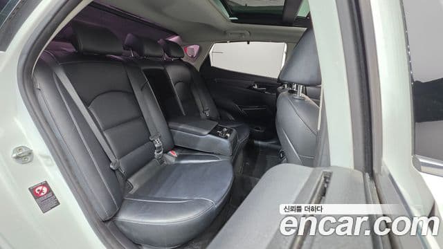 Kia K7 Premier 3.0 LPI Trendy(арендный автомобиль), 2020 19