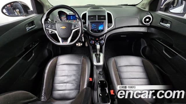 Chevrolet(GM대우) 아베오 хэтчбек 1.4 турбо RS, 2014 7