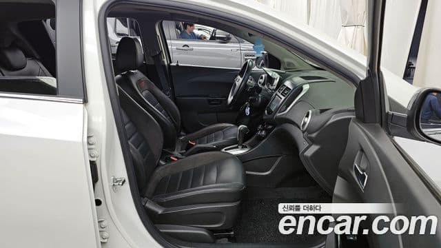 Chevrolet(GM대우) 아베오 хэтчбек 1.4 турбо RS, 2014 11