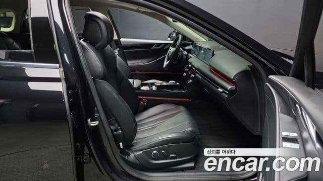 Genesis G80 (RG3) бензин 2.5 турбо AWD, 2025 11