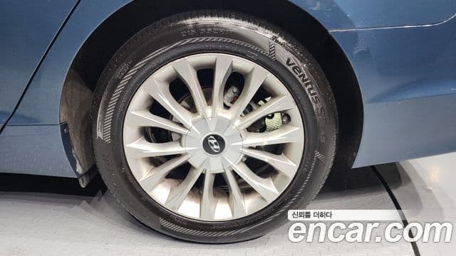 Hyundai LF Sonata 2.0 Smart, 2015 все фото