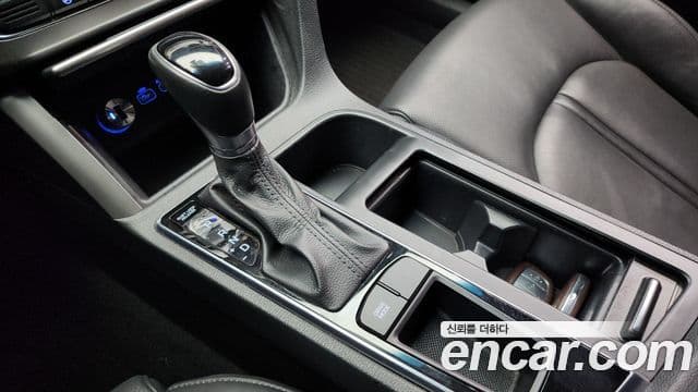 Hyundai LF Sonata 2.0 Smart, 2015 9