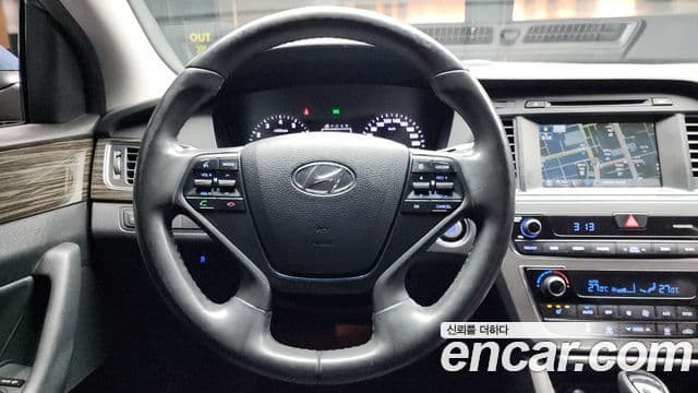 Hyundai LF Sonata 2.0 Smart, 2015 13