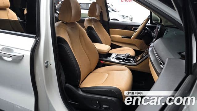 Kia Carnival 4세대 Signature, 2023 10