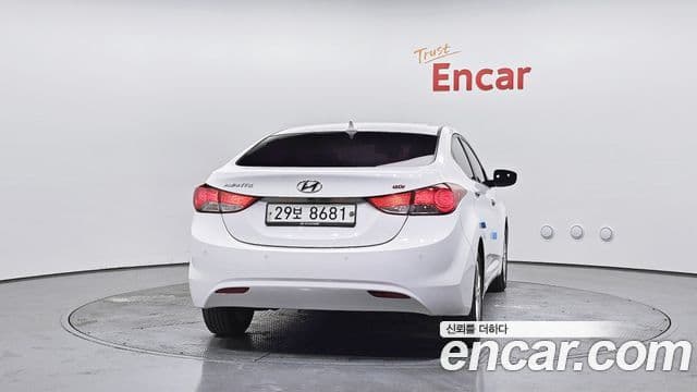 Hyundai Avante MD M16 GDI Smart, 2013 4