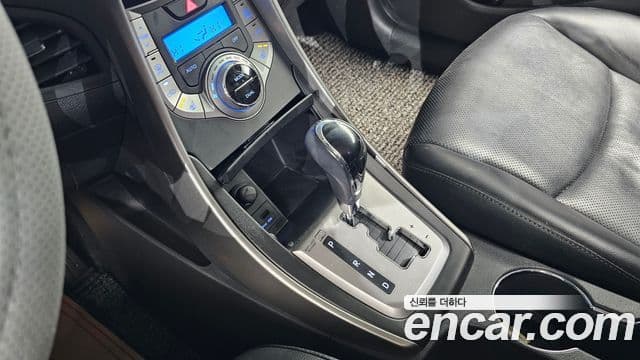 Hyundai Avante MD M16 GDI Smart, 2013 9