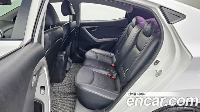 Hyundai Avante MD M16 GDI Smart, 2013 11