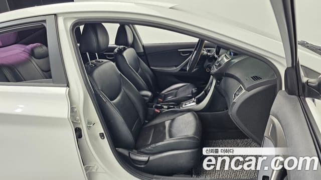 Hyundai Avante MD M16 GDI Smart, 2013 13