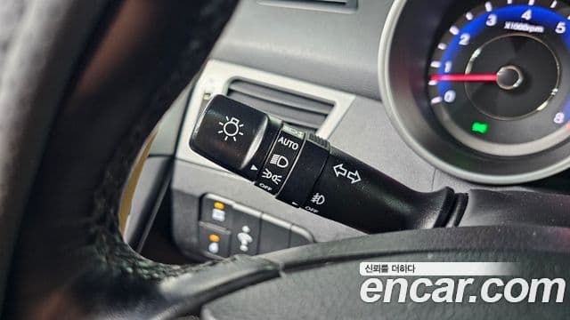 Hyundai Avante MD M16 GDI Smart, 2013 16