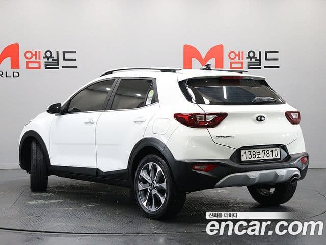 Kia Stonic Trendy, 2020 4
