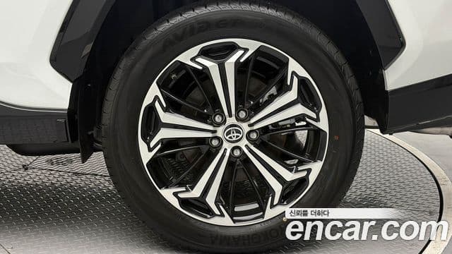 Toyota RAV4 5세대 2.5 4WD PHEV XSE, 2025 все фото