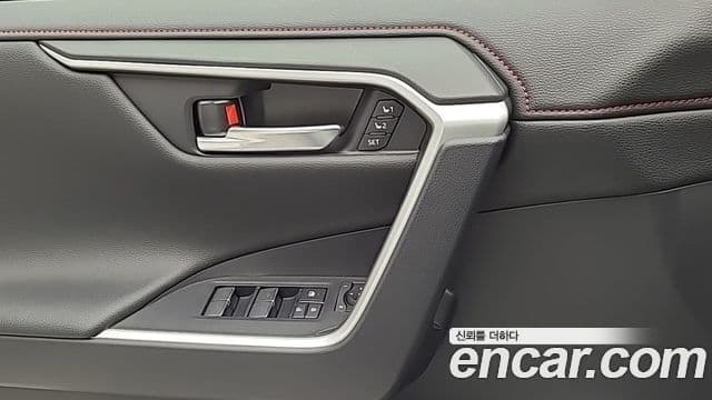 Toyota RAV4 5세대 2.5 4WD PHEV XSE, 2025 14