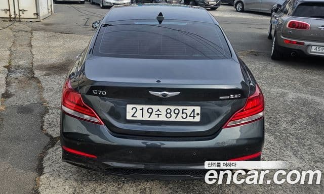 Genesis G70 Elite, 2020 4