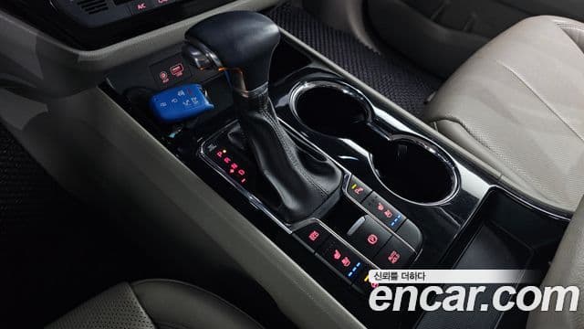 Kia The / новый New Carnival Noblesse, 2019 9