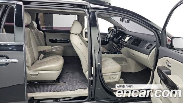 Kia The / новый New Carnival Noblesse, 2019 11