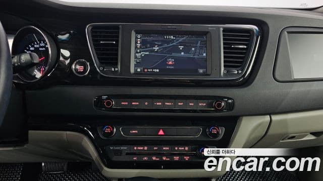 Kia The / новый New Carnival Noblesse, 2019 14