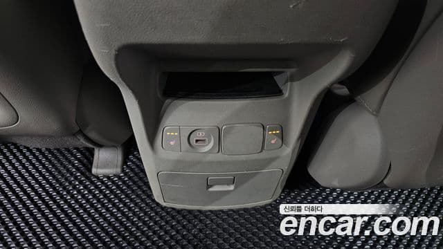 Kia The / новый New Carnival Noblesse, 2019 19