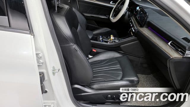 Kia K5 3세대 Signature, 2023 12