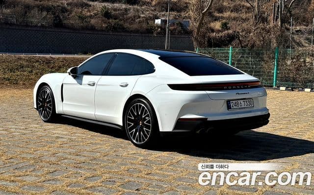 Porsche Panamera (976), 2024 7