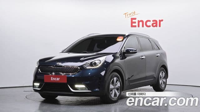 Kia Niro Luxury, 2018 1